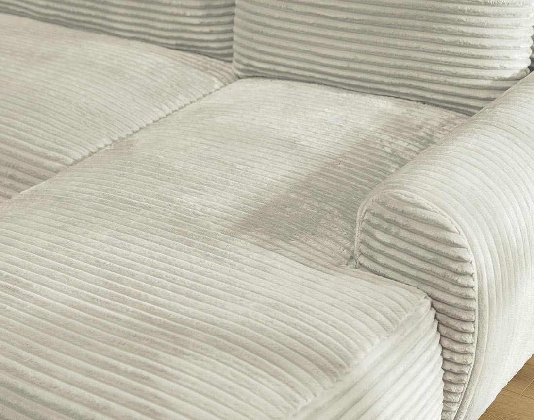 Canapé d'angle droit 4 places convertible avec coffre en velours côtelé grosses côtes Silvano Canapé d'angle droit 4 places convertible avec coffre en velours côtelé grosses côtes Silvano