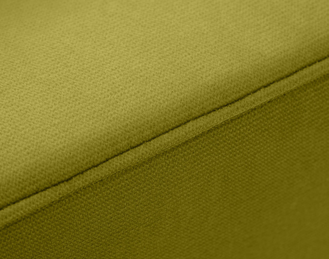 Fauteuil avec poche en velours pieds en bois Anna