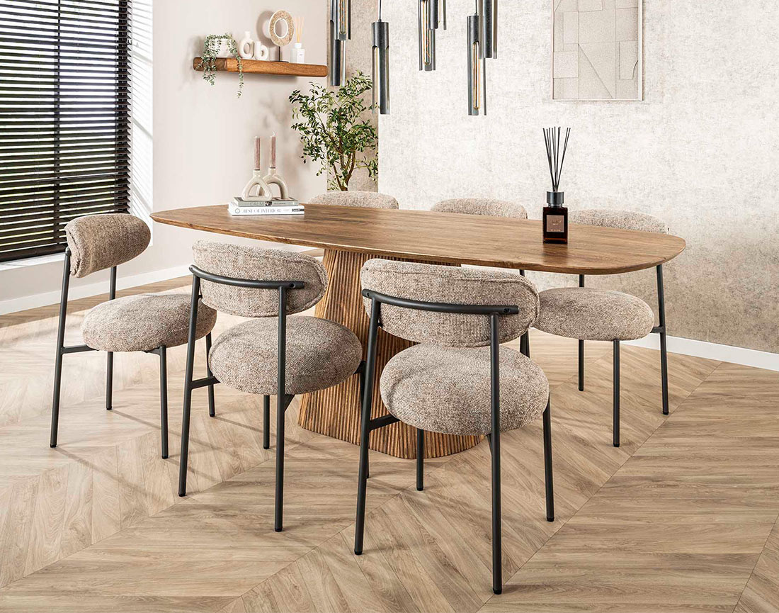 Table à manger en bois massif de manguier 6 à 8 personnes Dayo