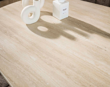 Table à manger plateau en céramique 3D effet travertin pieds en acier 6 à 8 personnes Ruben