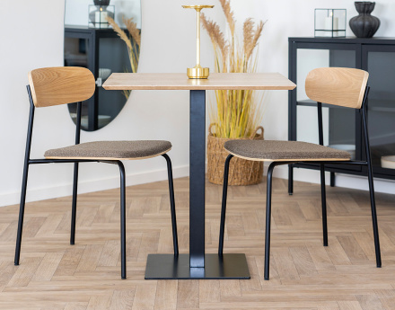 Lot de 2 chaises en bois de frêne pieds en acier Zoe