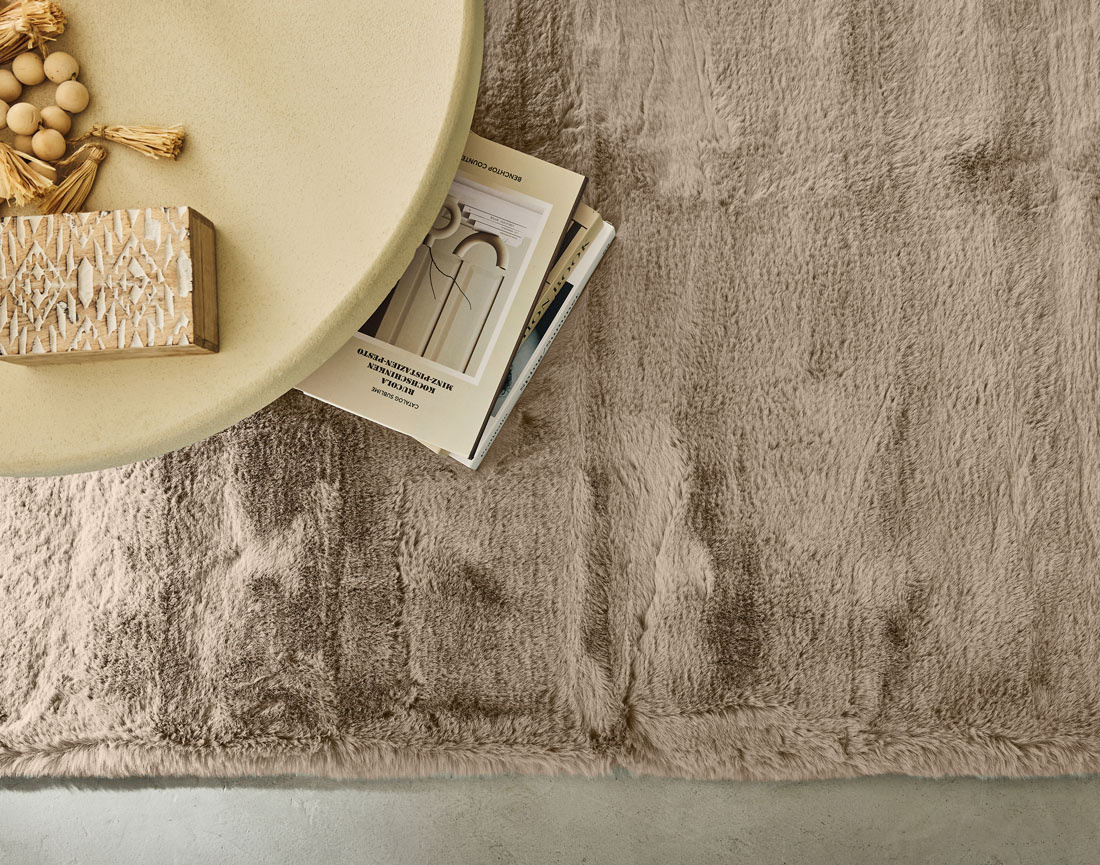 Tapis rectangulaire fausse fourrure beige Joy