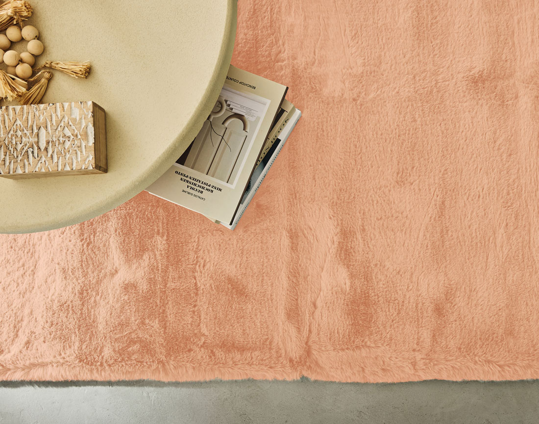 Tapis rectangulaire fausse fourrure corail Joy