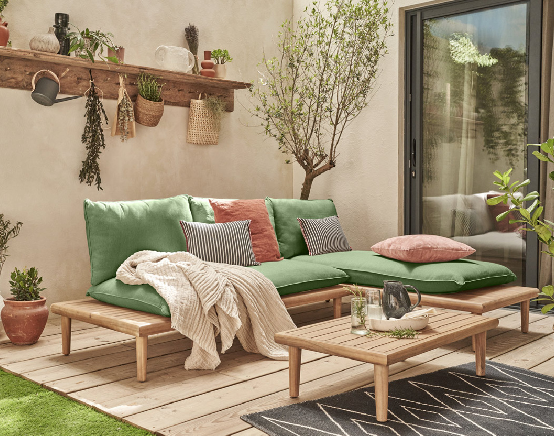 Salon bas de jardin avec coussins vert 4 places + table en bois d'acacia FSC® 100% Papeete