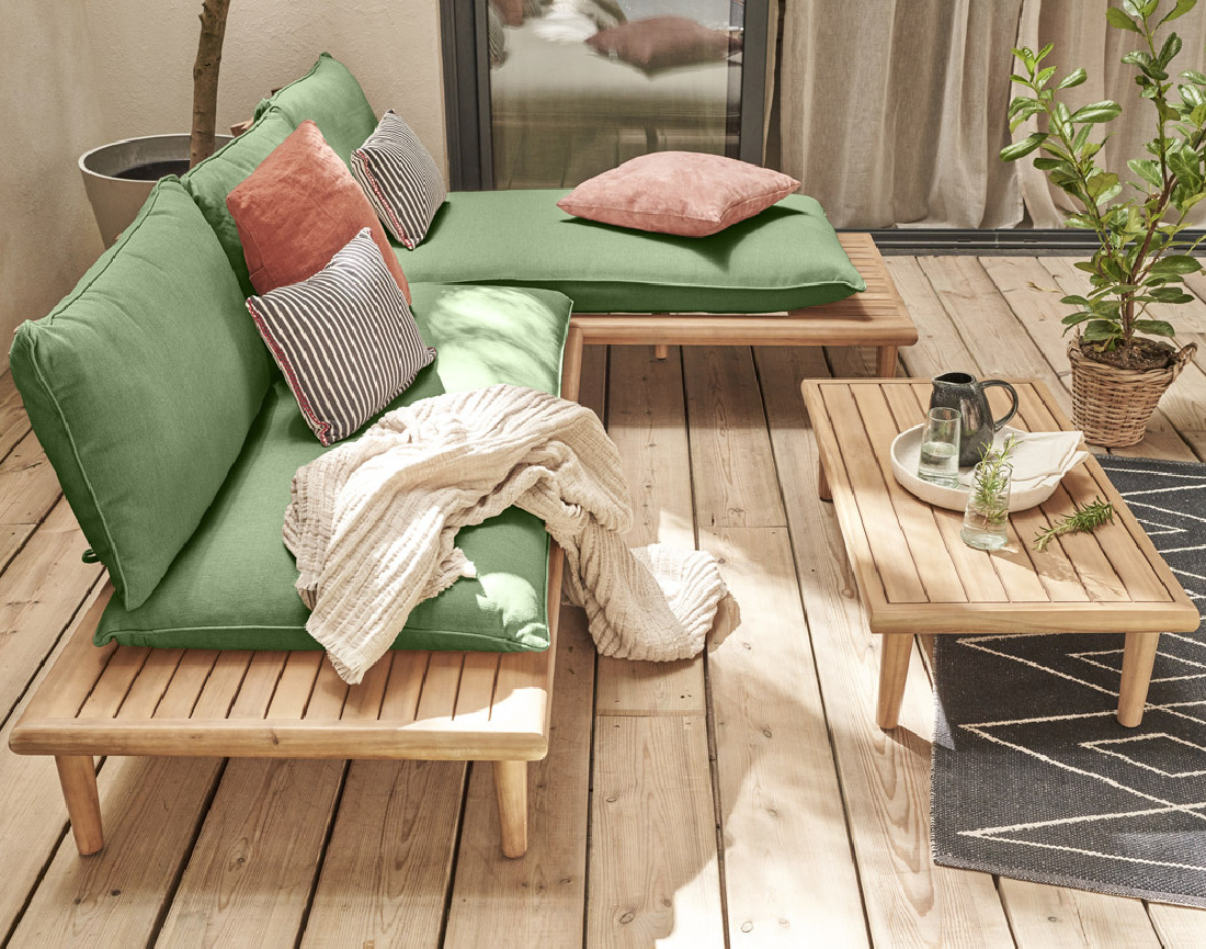 Salon bas de jardin avec coussins vert 4 places + table en bois d'acacia FSC® 100% Papeete