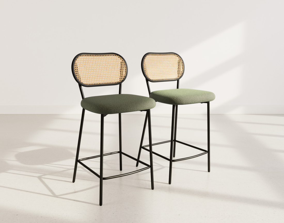 Lot de 2 tabourets cannage dossier arrondi en tissu bouclette Luciano
