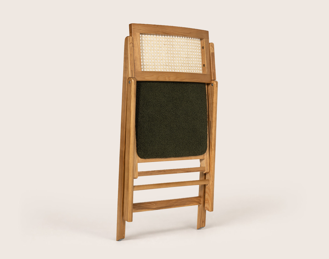 Lot de 2 chaises LORENZO pliantes frêne massif, cannage et tissu bouclette | Best Mobilier