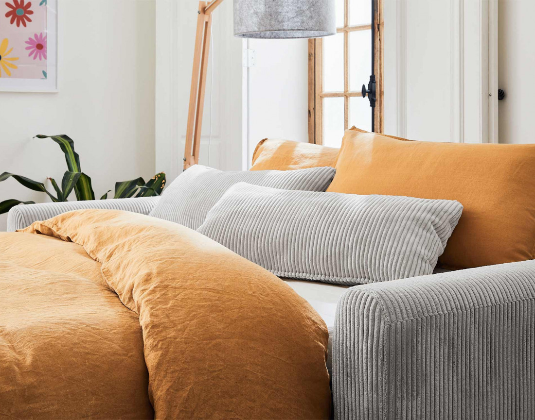 Canapé 3 places convertible express quotidien en velours côtelé Owen