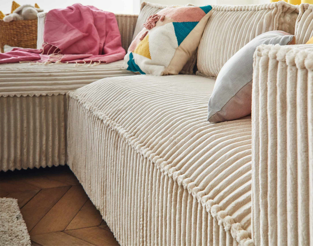 Canapé d'angle gauche 4 places en velours côtelé grosses côtes Stella Canapé d'angle gauche 4 places en velours côtelé grosses côtes Stella