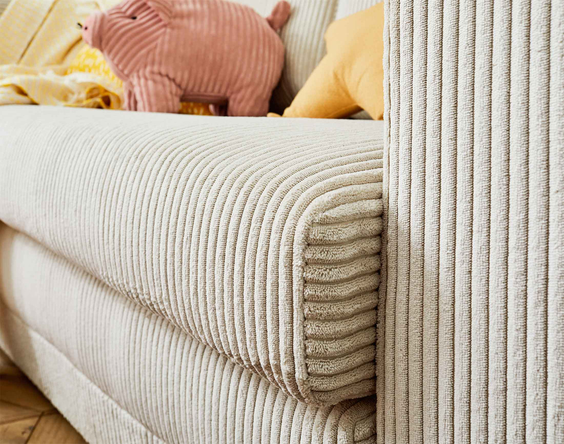 Canapé 2 places convertible déplimousse en velours côtelé Marilia Canapé 2 places convertible déplimousse en velours côtelé Marilia