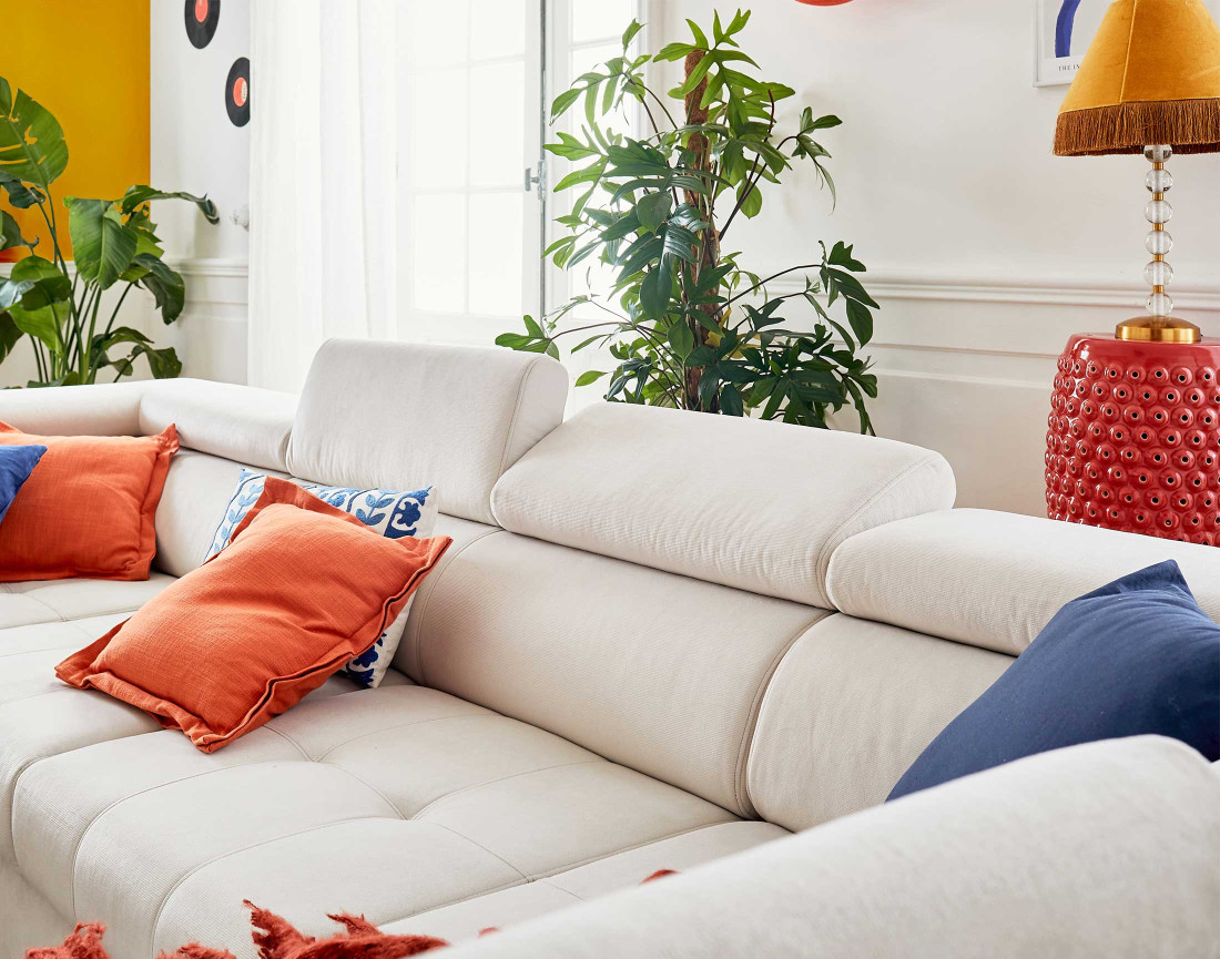 Canapé panoramique en U 7 places convertible avec coffres et têtières réglables en velours Merida