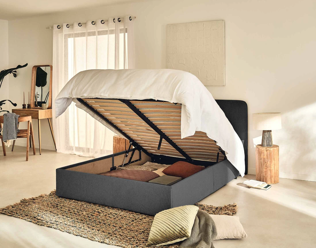 Lit coffre 140x190 cm avec sommier inclus en tissu Goyave