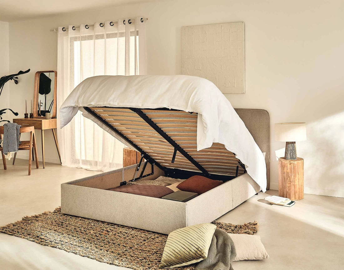 Lit coffre 160x200 cm avec sommier inclus en tissu Goyave