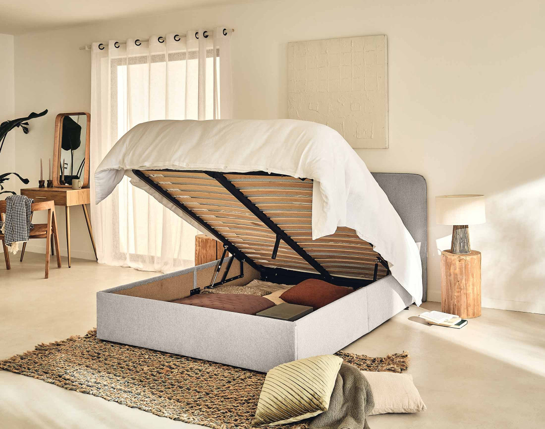 Lit coffre 160x200 cm avec sommier inclus en tissu Goyave