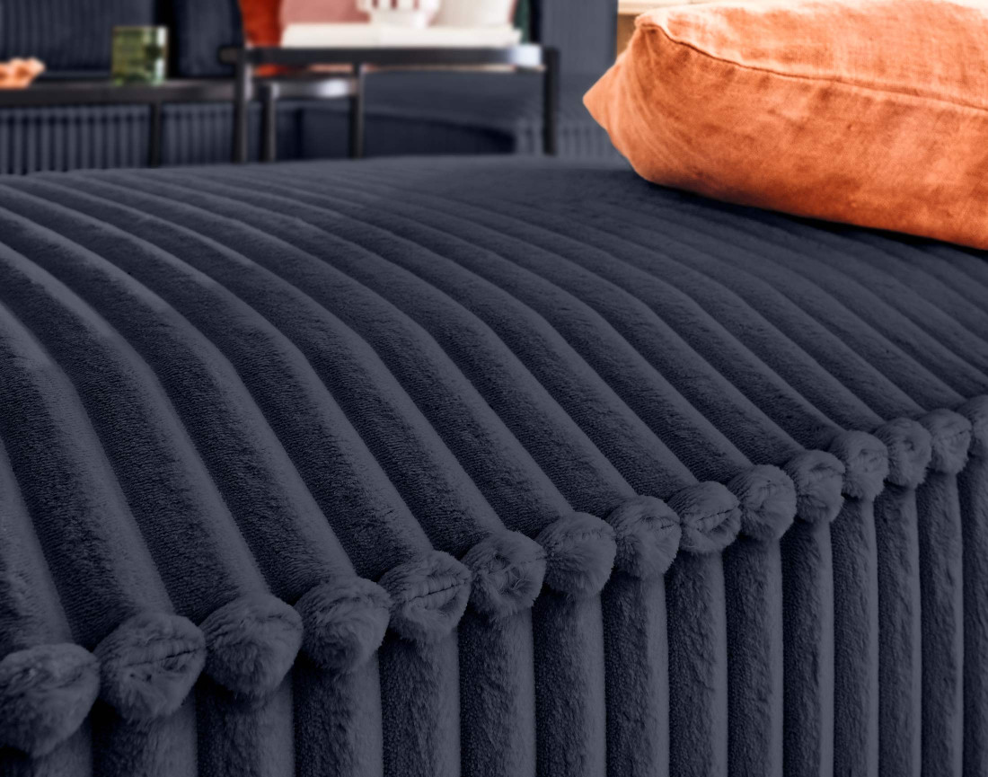 Pouf en velours côtelé grosses côtes Stella