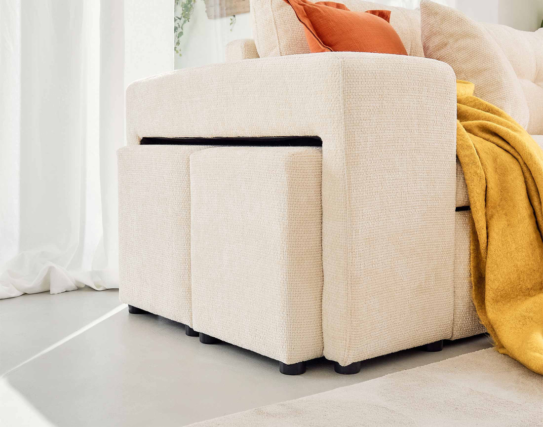 Canapé d'angle réversible 4 places convertible avec coffre, étagère et poufs en velours texturé California Canapé d'angle réversible 4 places convertible avec coffre, étagère et poufs en velours texturé California