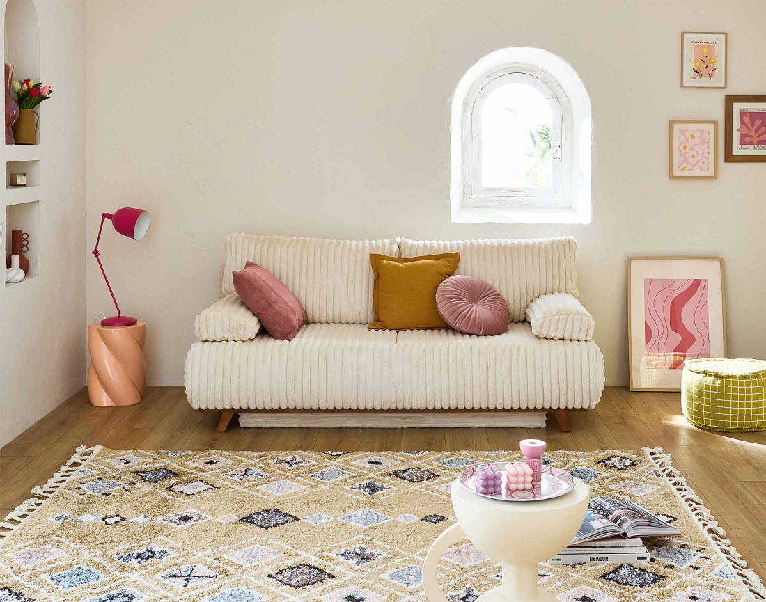 Canapé 3 places convertible avec coffre en fausse fourrure côtelée Cristal Canapé 3 places convertible avec coffre en fausse fourrure côtelée Cristal