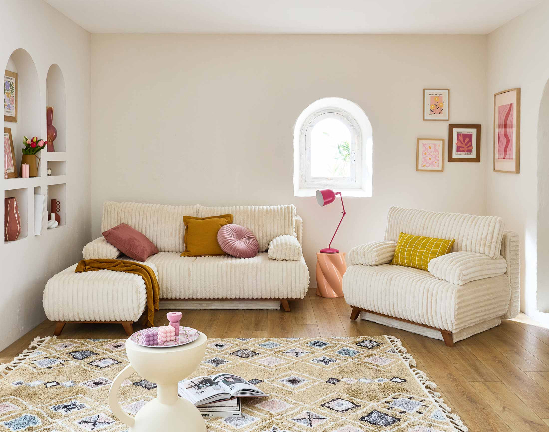 Canapé 3 places convertible avec coffre en fausse fourrure côtelée Cristal Canapé 3 places convertible avec coffre en fausse fourrure côtelée Cristal