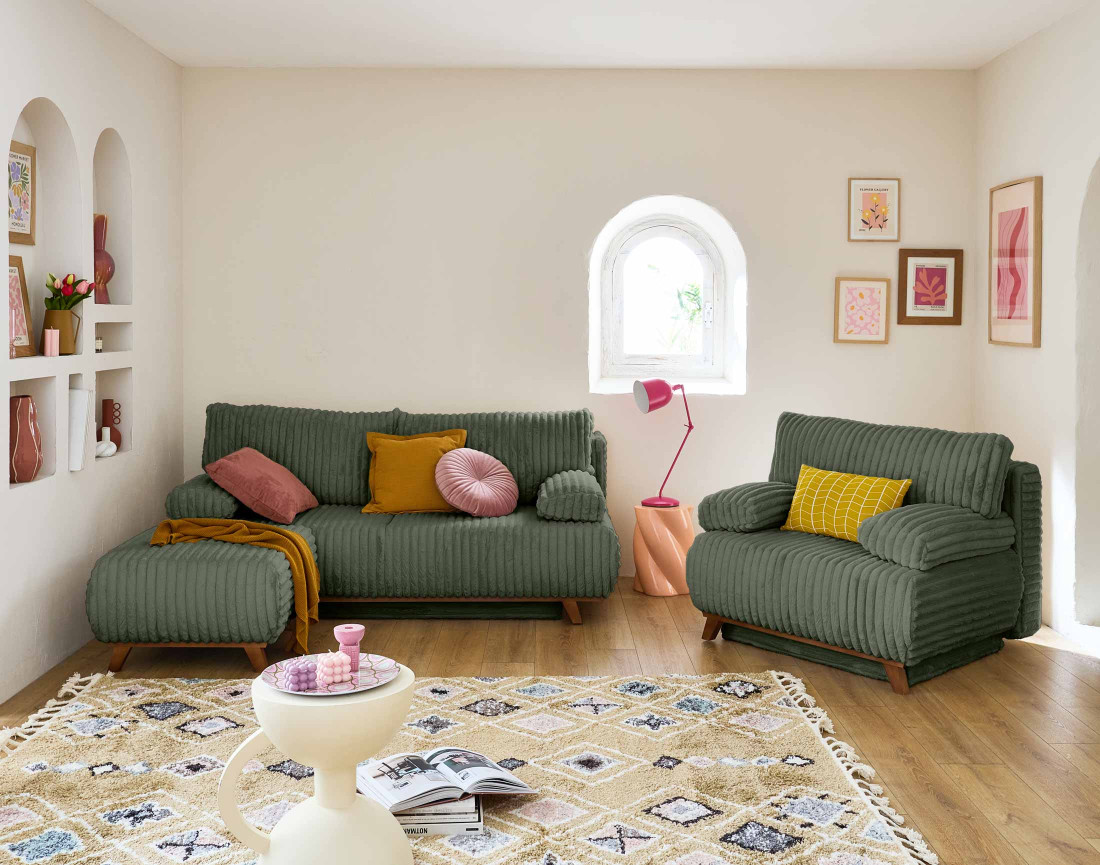 Canapé 3 places convertible avec coffre et pouf en fausse fourrure côtelée Cristal