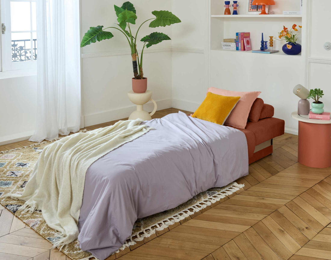 Fauteuil convertible avec coffre et grand pouf en velours texturé Cristal