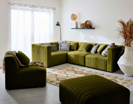 Canapé modulable d'angle réversible 6 places avec pouf d'appoint en velours Nova