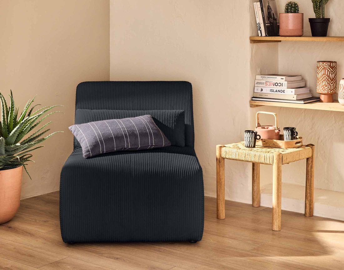 Fauteuil sans accoudoirs en velours côtelé Onyx
