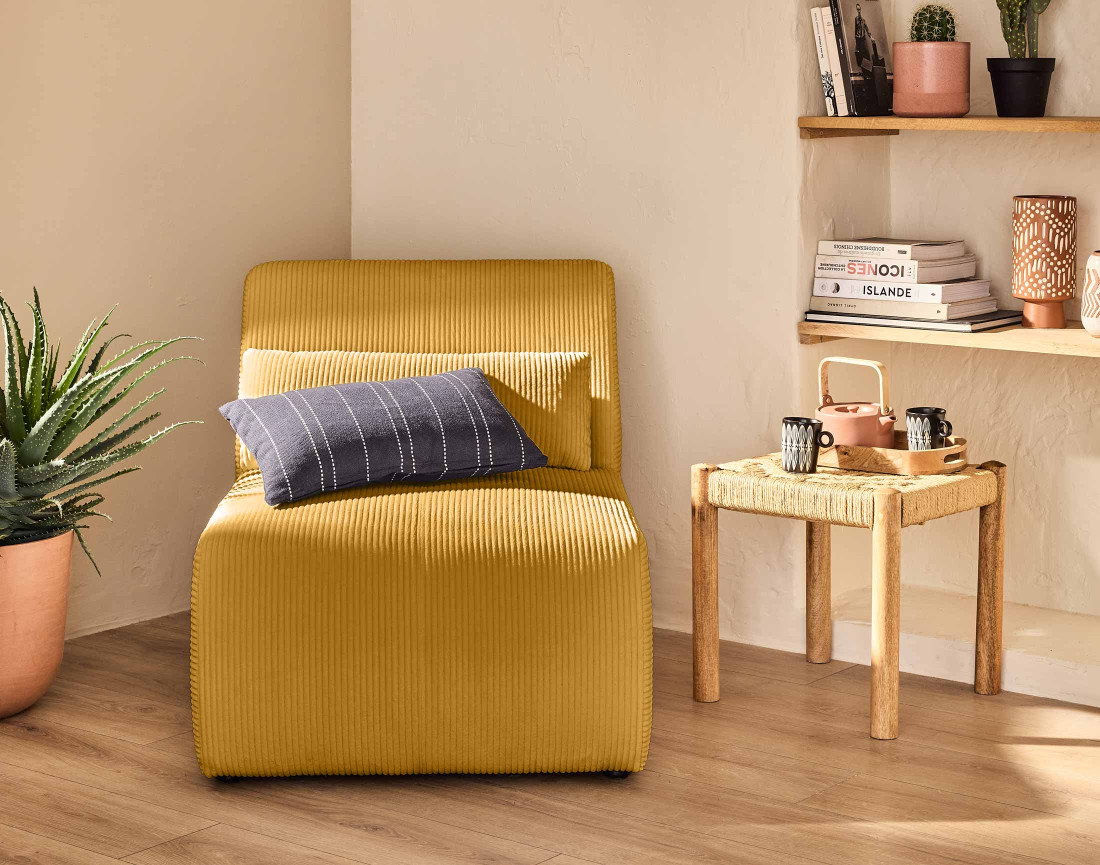 Fauteuil sans accoudoirs en velours côtelé Onyx