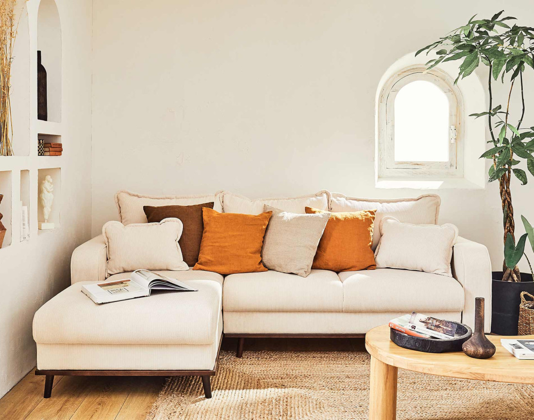 Canapé d'angle gauche 4 places convertible avec coffre en velours côtelé Albane Canapé d'angle gauche 4 places convertible avec coffre en velours côtelé Albane