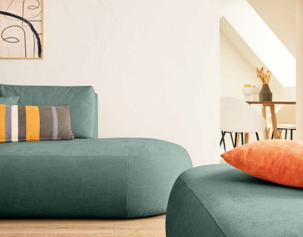 Canapé modulable d'angle gauche 4 places avec pouf en tissu texturé Santorini