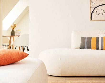 Canapé modulable d'angle droit avec pouf 4 places en tissu texturé Santorini