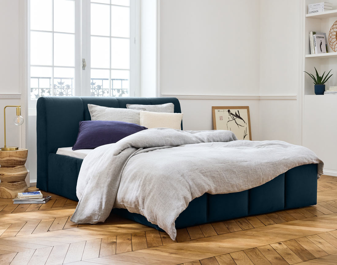 Lit coffre 140x190 cm en velours sommier inclus Elysia