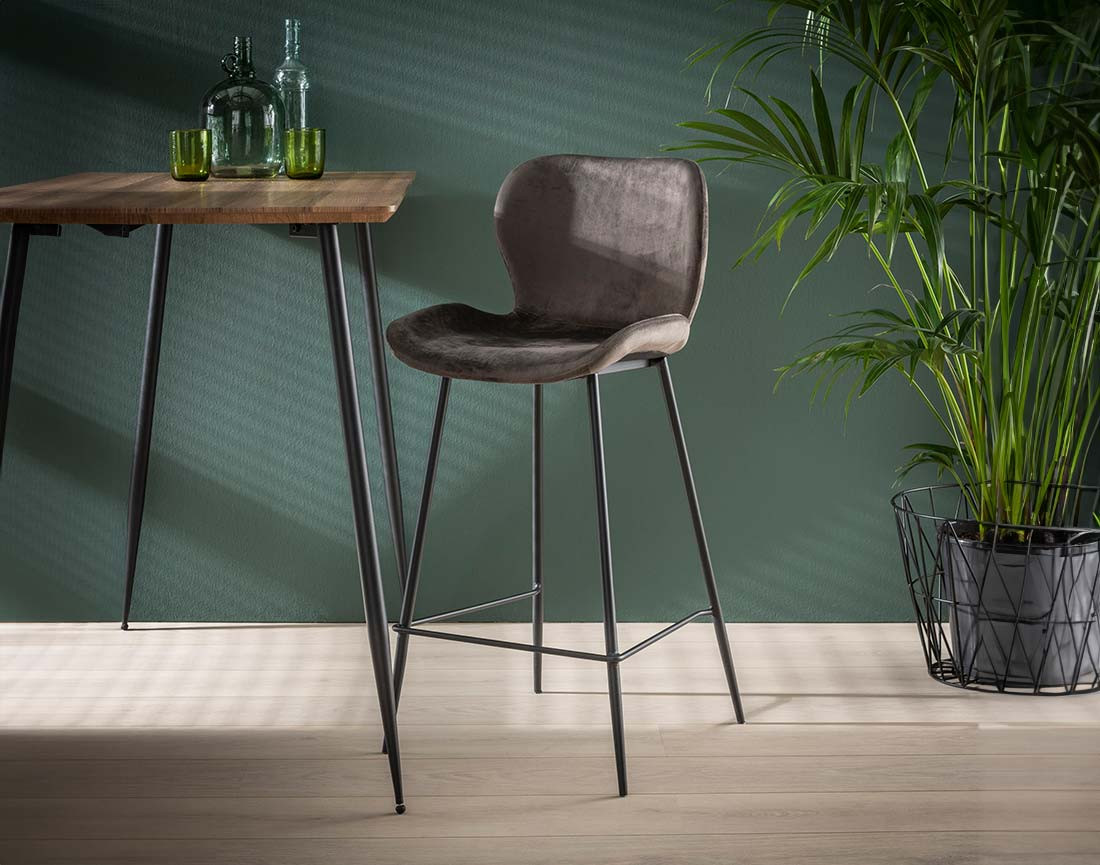 Lot de 4 tabourets de bar en velours gris Basti