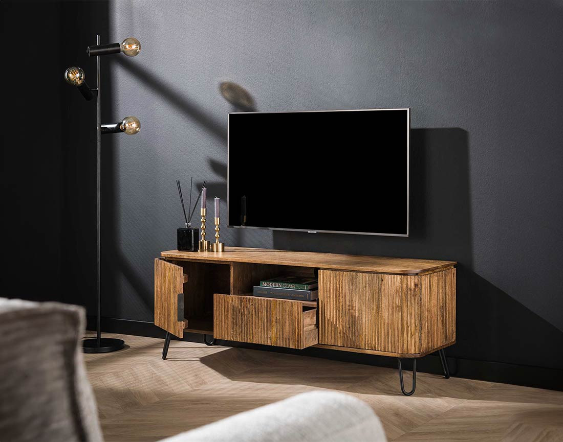 Meuble TV bois et noir 2 portes, 1 tiroir et 1 niche 135 cm Delhi