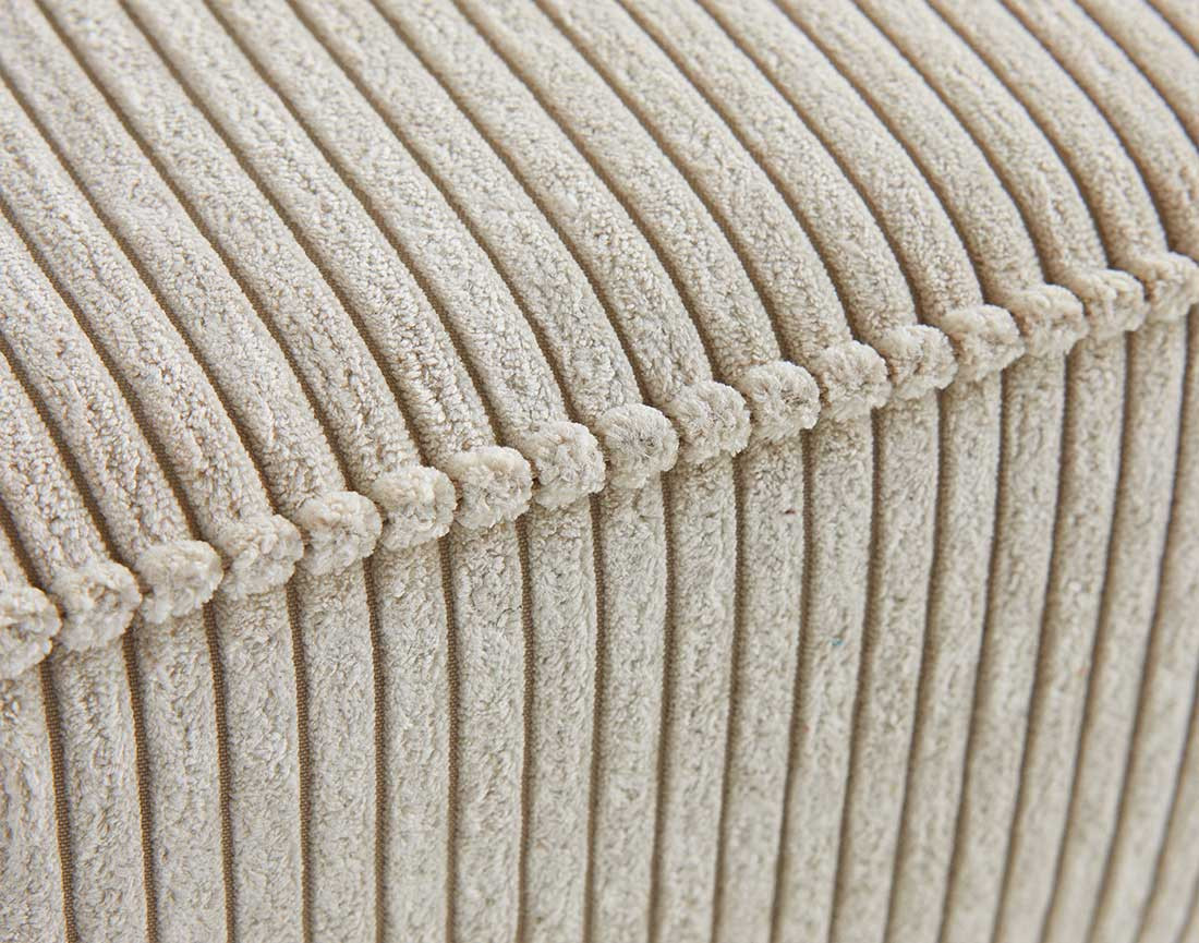 Pouf en velours côtelé avec pieds hauts Charlie