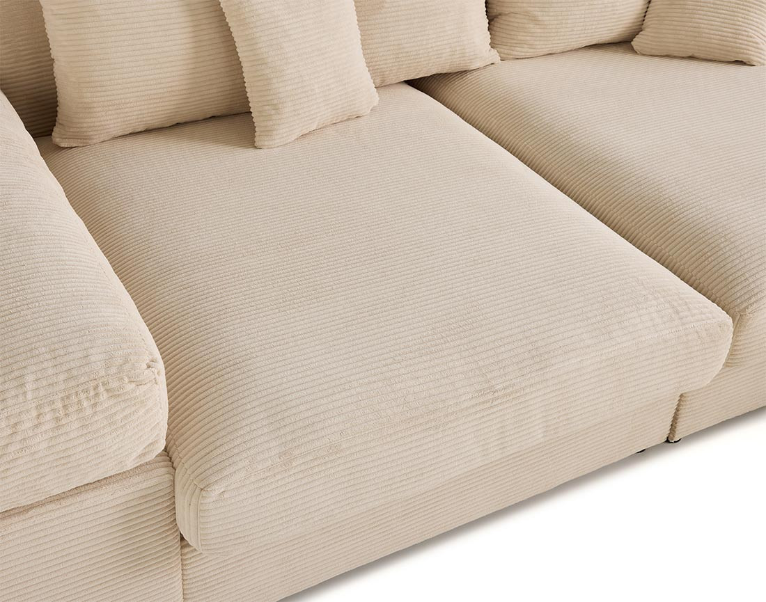 Canapé 4 places avec une assise profonde en velours côtelé