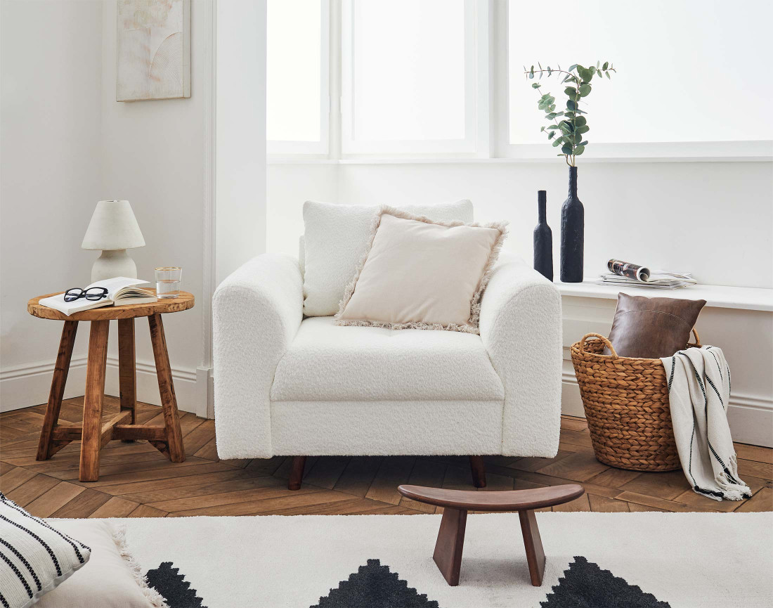 Fauteuil en tissu bouclette Rune
