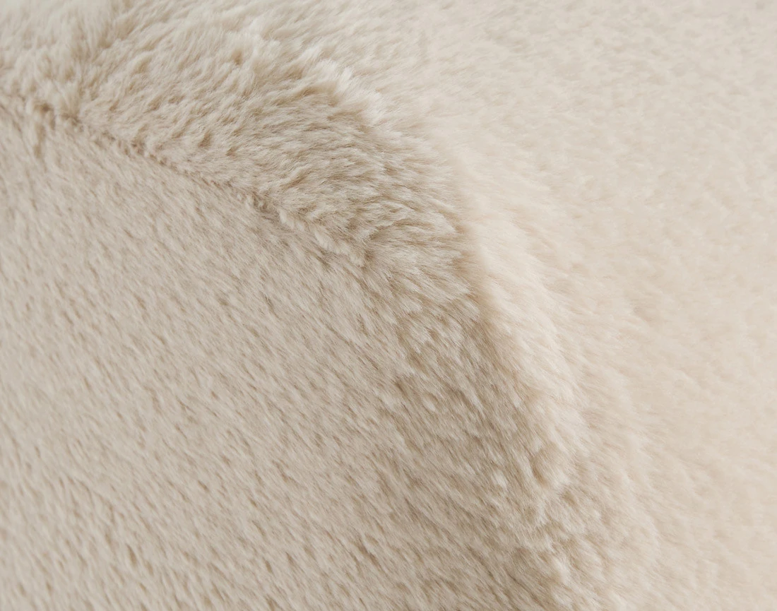 Lit coffre 160x200 cm sommier inclus en fausse fourrure Sunset