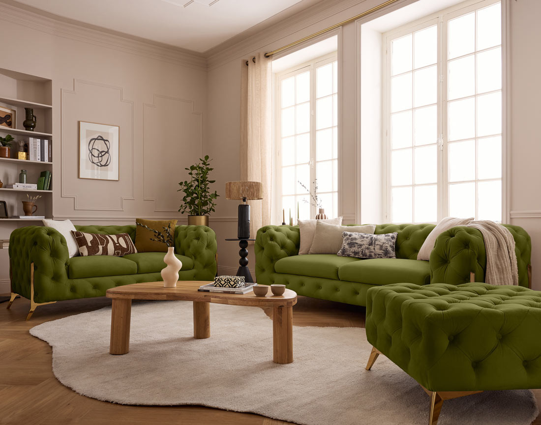 Canapé 3 places chesterfield en velours pieds en métal doré Camden