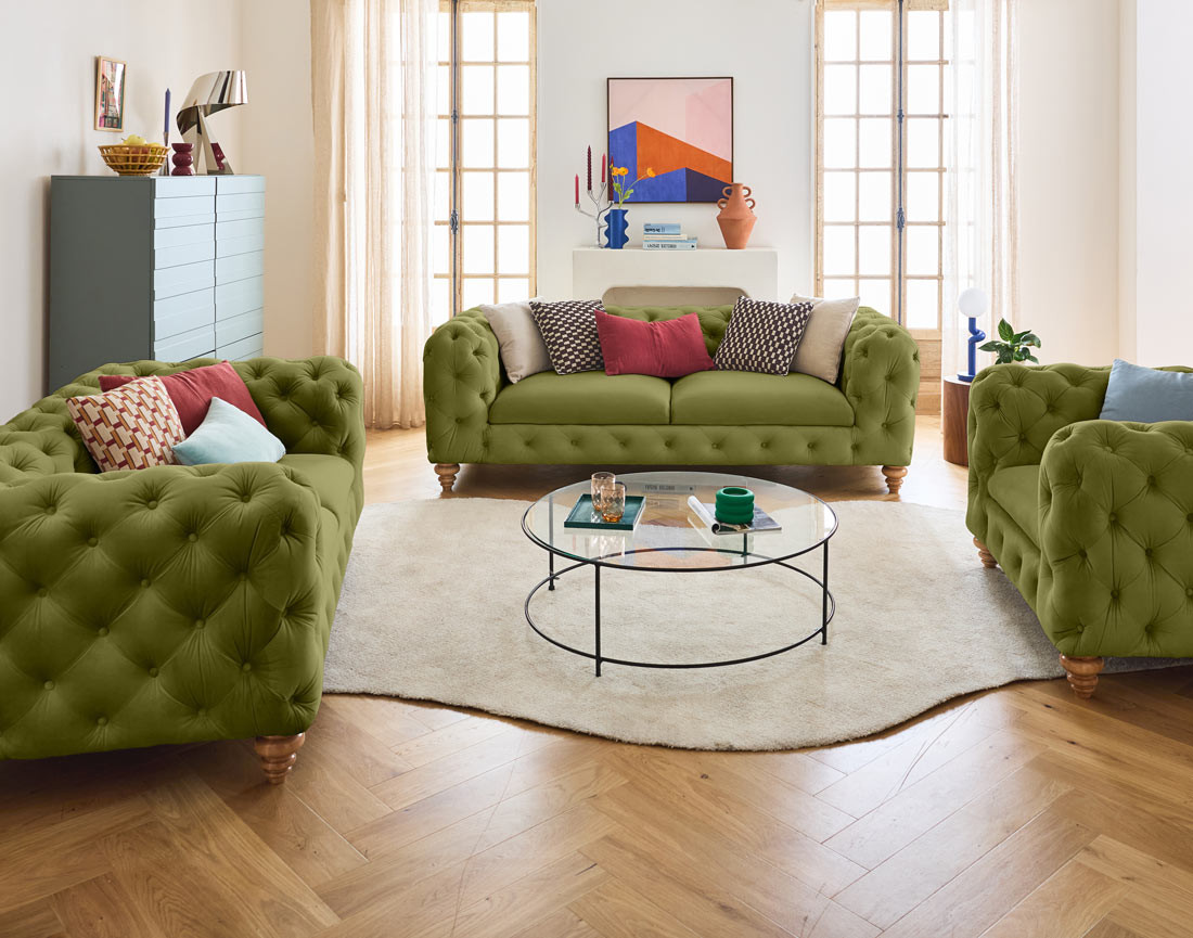 Canapé 3 places chesterfield en velours pieds bois Walter