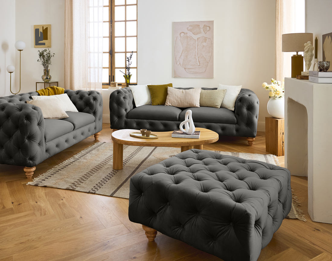 Canapé 2 places chesterfield en velours pieds bois Walter Canapé 2 places chesterfield en velours pieds bois Walter