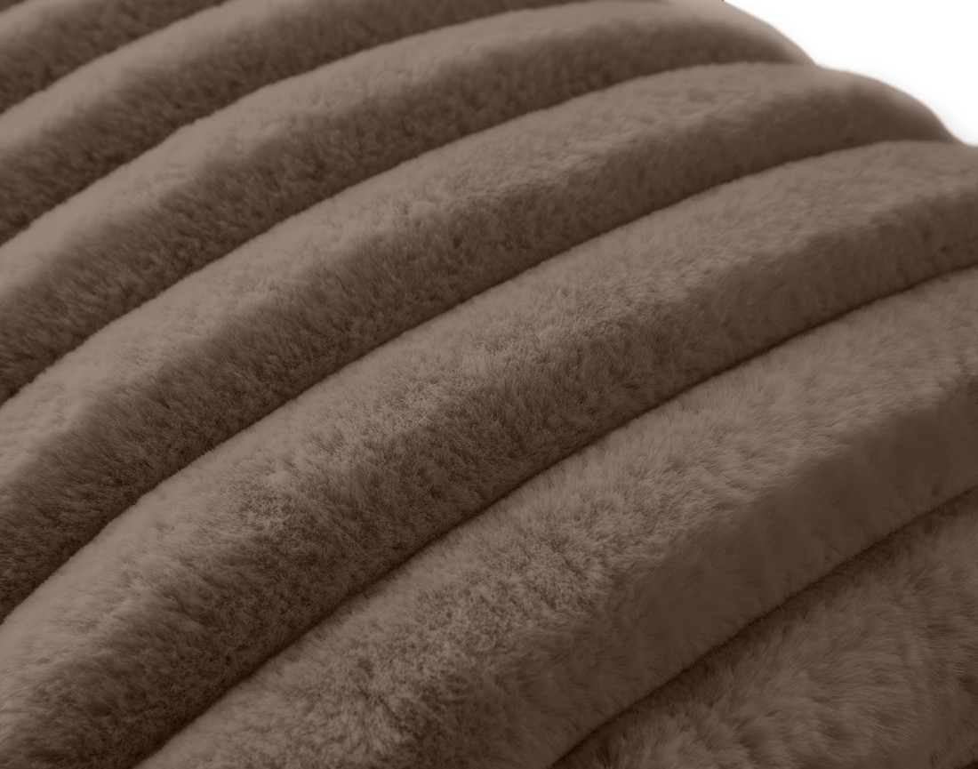 Coussin en fausse fourrure côtelé 40x40 cm Sierra