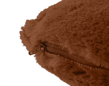 Coussin en fausse fourrure...