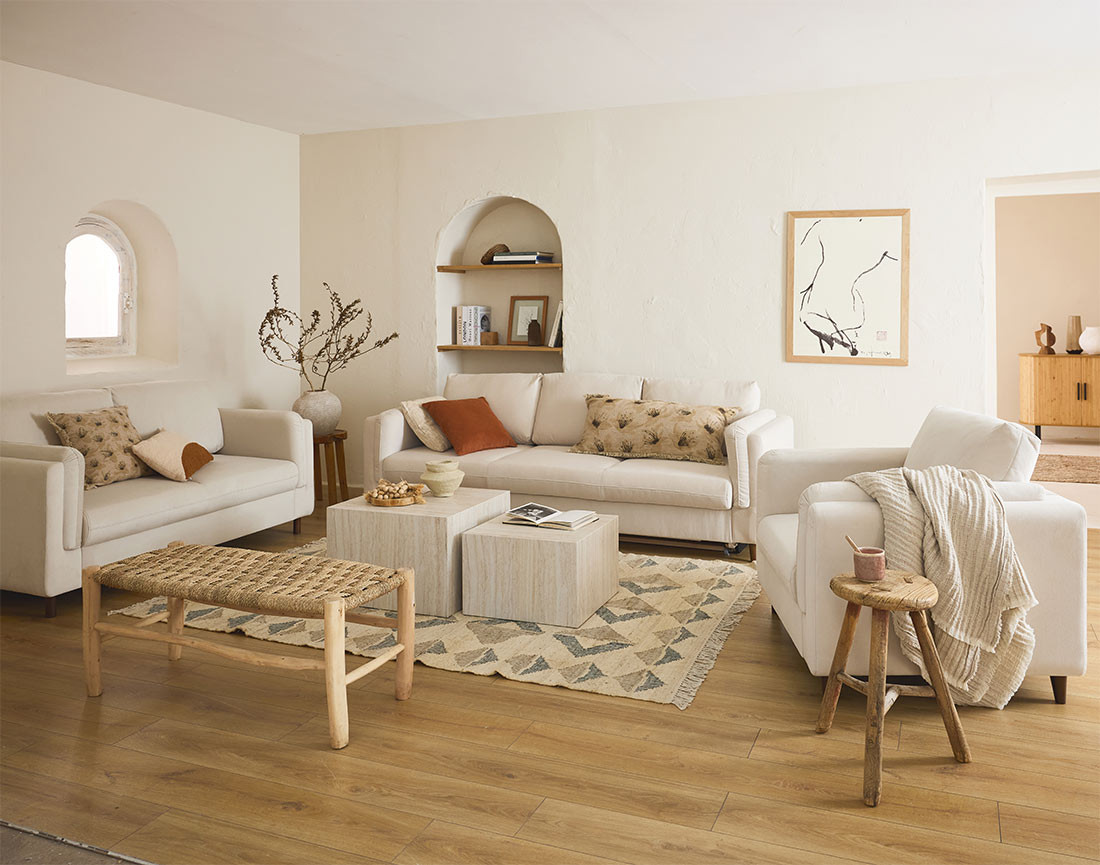 Fauteuil en velours pieds en bois Brooke