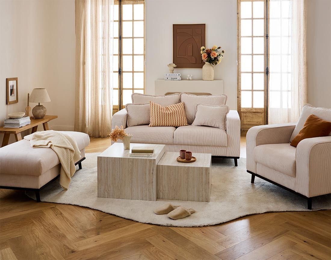 Pouf en velours côtelé pieds bois foncé - Albane