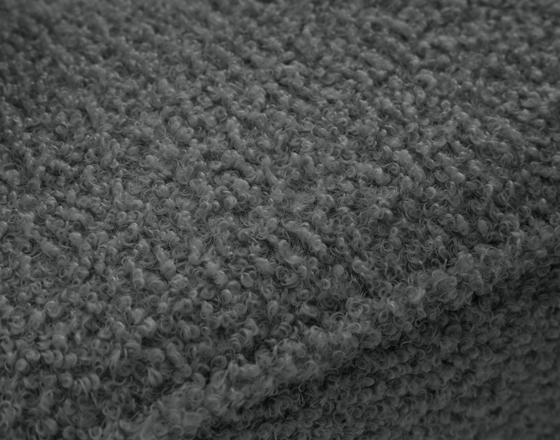 Canapé 3 places convertible avec coffre en tissu bouclette Topaze Canapé 3 places convertible avec coffre en tissu bouclette Topaze