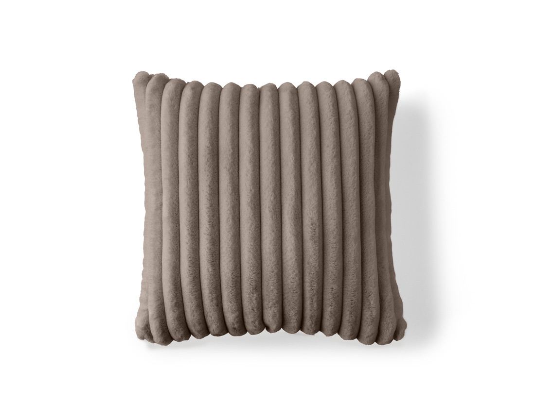 Coussin en fausse fourrure côtelé 40x40 cm Sierra