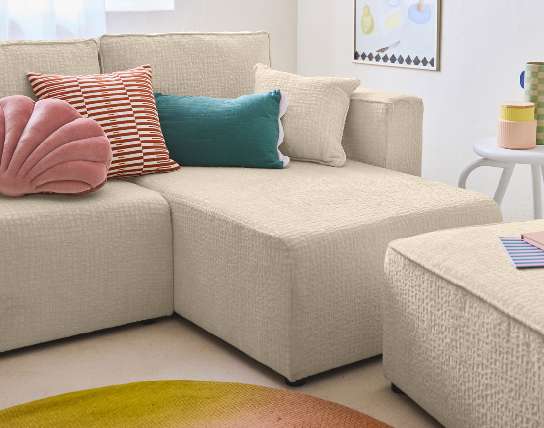 Canapé d'angle réversible 4 places convertible avec coffre en tissu velours relief Topaze Canapé d'angle réversible 4 places convertible avec coffre en tissu velours relief Topaze