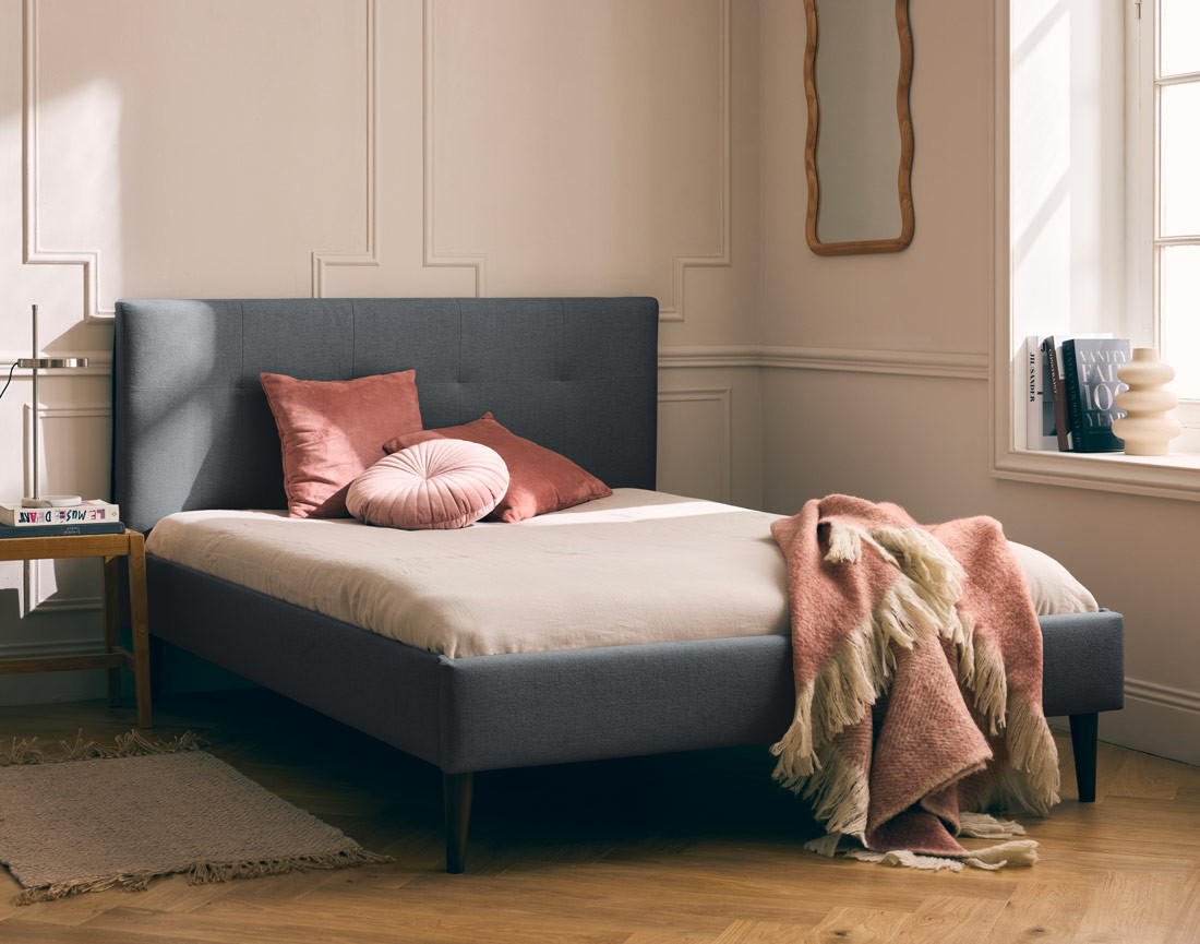 Lit 160x200 cm avec sommier inclus en tissu Monet