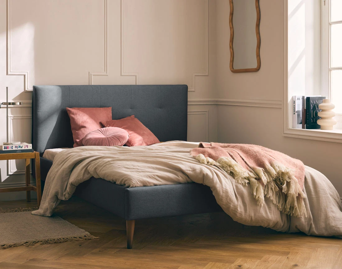 Lit 160x200 cm avec sommier inclus en tissu Monet