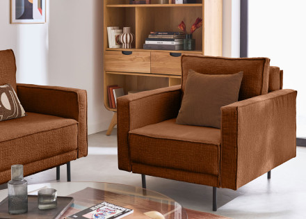 Fauteuil pieds hauts en tissu velours relief Charlie